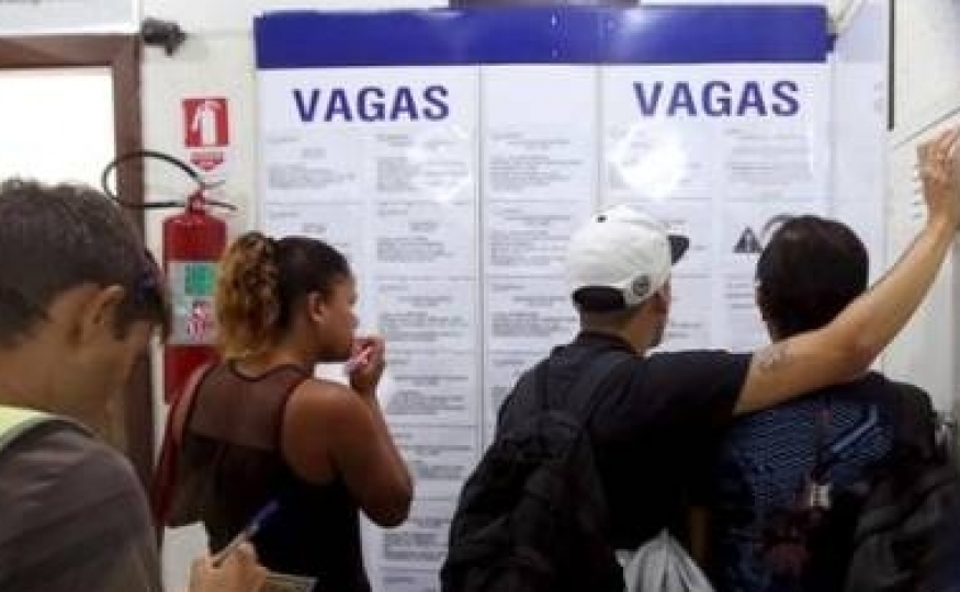 IBGE volta a estudar divulgação mensal de dados de subutilização